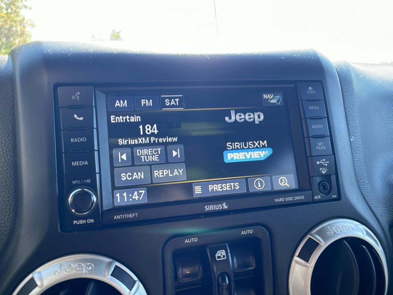 Jeep Wrangler Unlimited 4WD 4dr Sahara 2014
