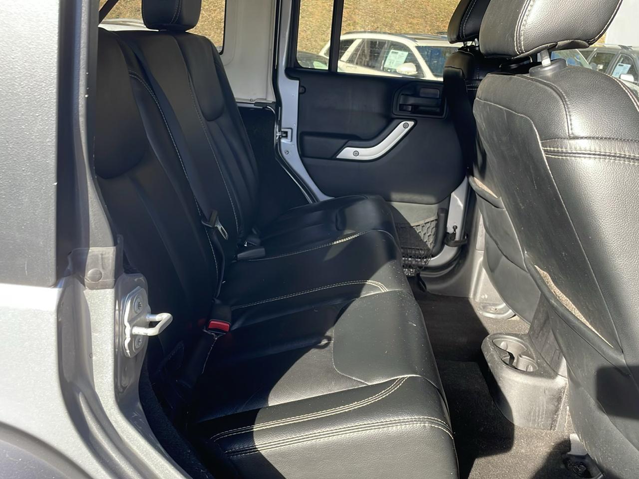 Jeep Wrangler Unlimited 4WD 4dr Sahara 2014