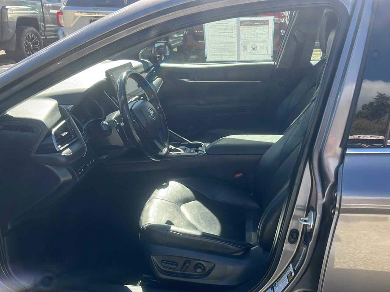 Toyota Camry photo 10