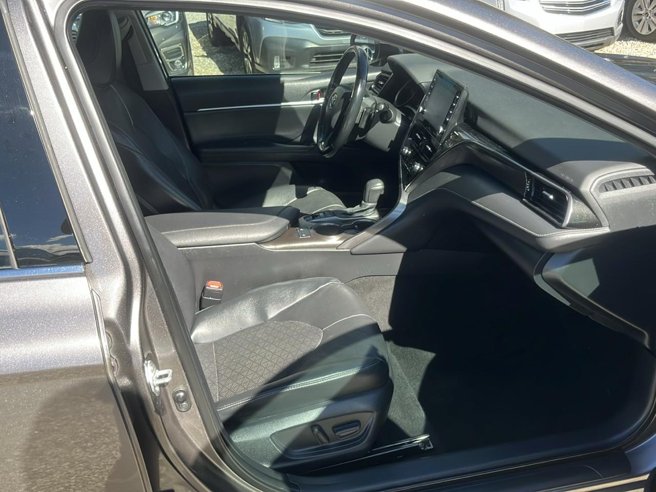 Toyota Camry photo 13