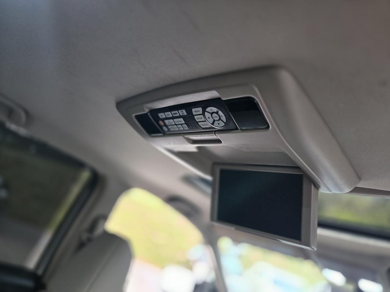 Honda Pilot 2WD 4dr Touring w/RES & Navi 2016