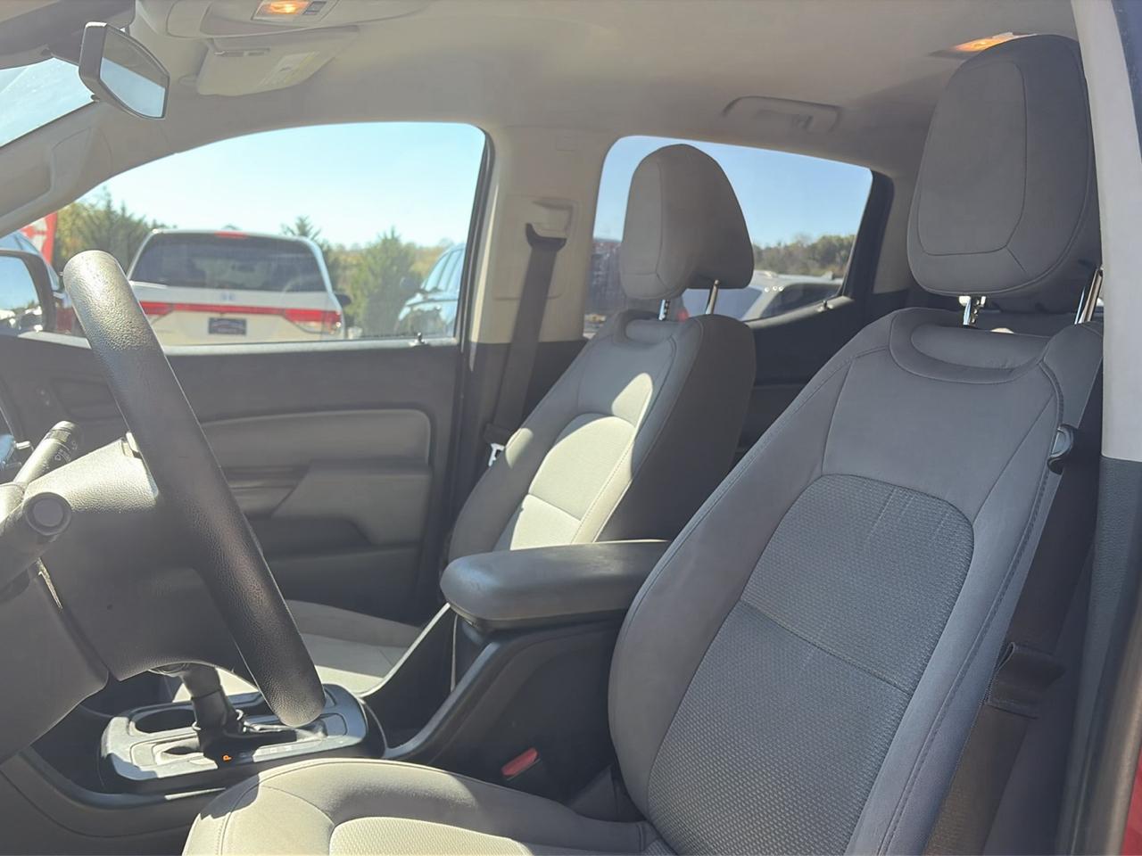 Chevrolet Colorado 4WD Crew Cab 128.3" WT 2016