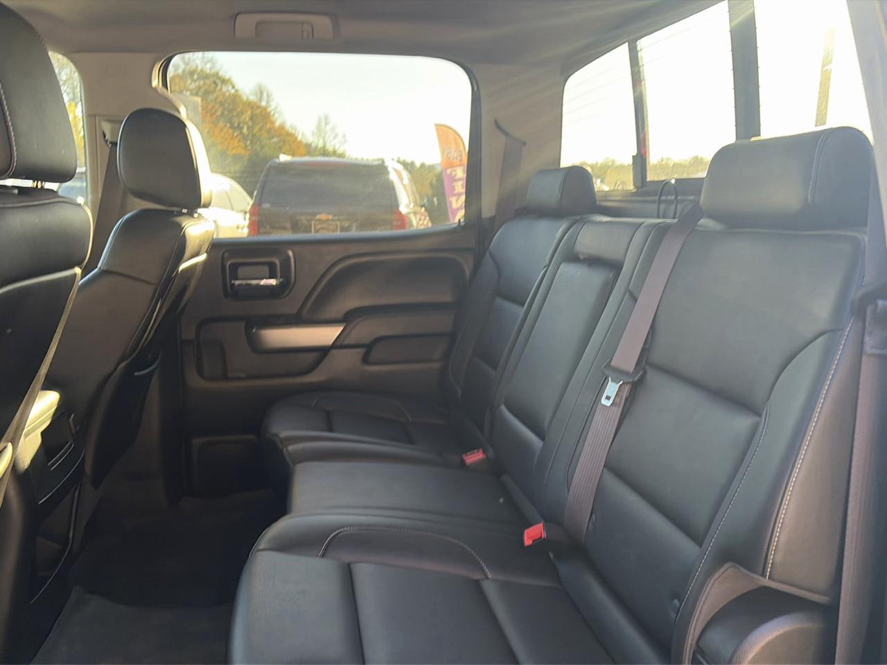 Chevrolet Silverado 1500 4WD Crew Cab 153.0" LTZ w/2LZ 2015
