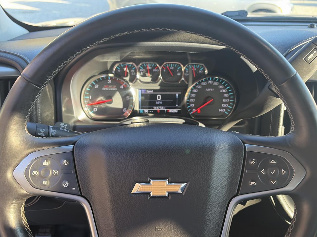 Chevrolet Silverado 1500 4WD Crew Cab 153.0" LTZ w/2LZ 2015