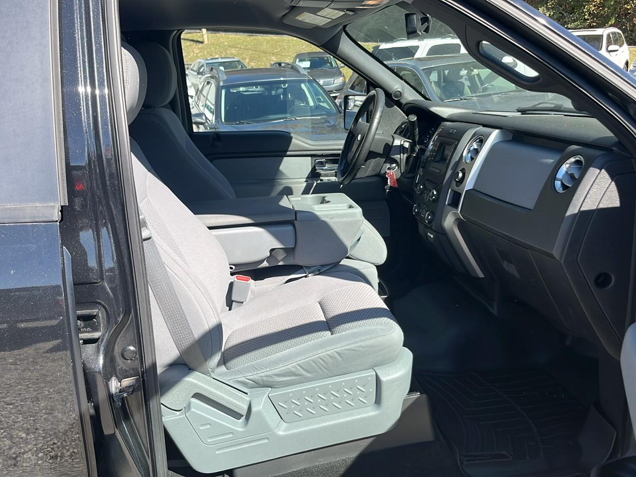 Ford F-150 4WD SuperCrew 139" XLT 2013