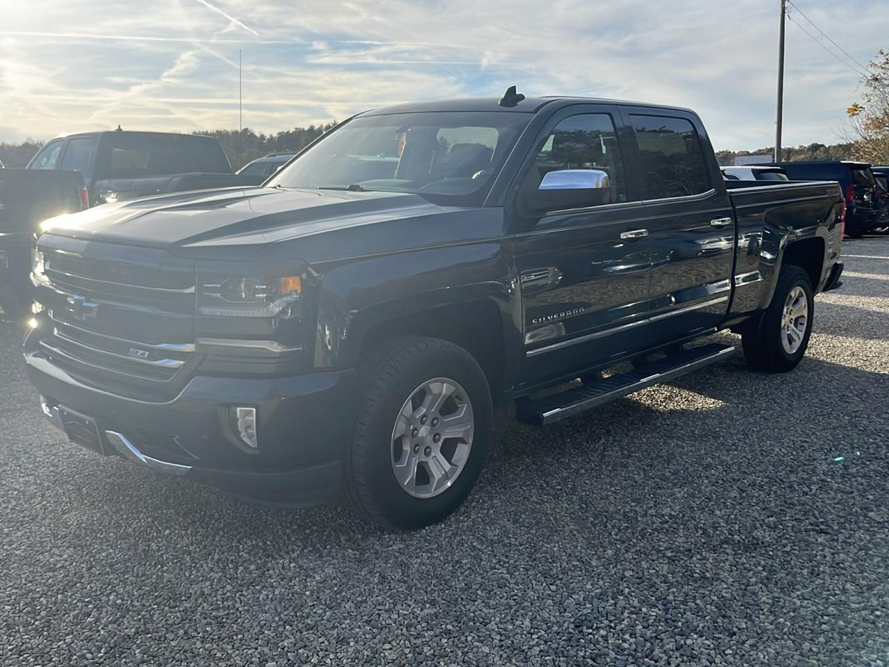 Chevrolet Silverado 1500 4WD Crew Cab 153.0" LTZ w/2LZ 2017