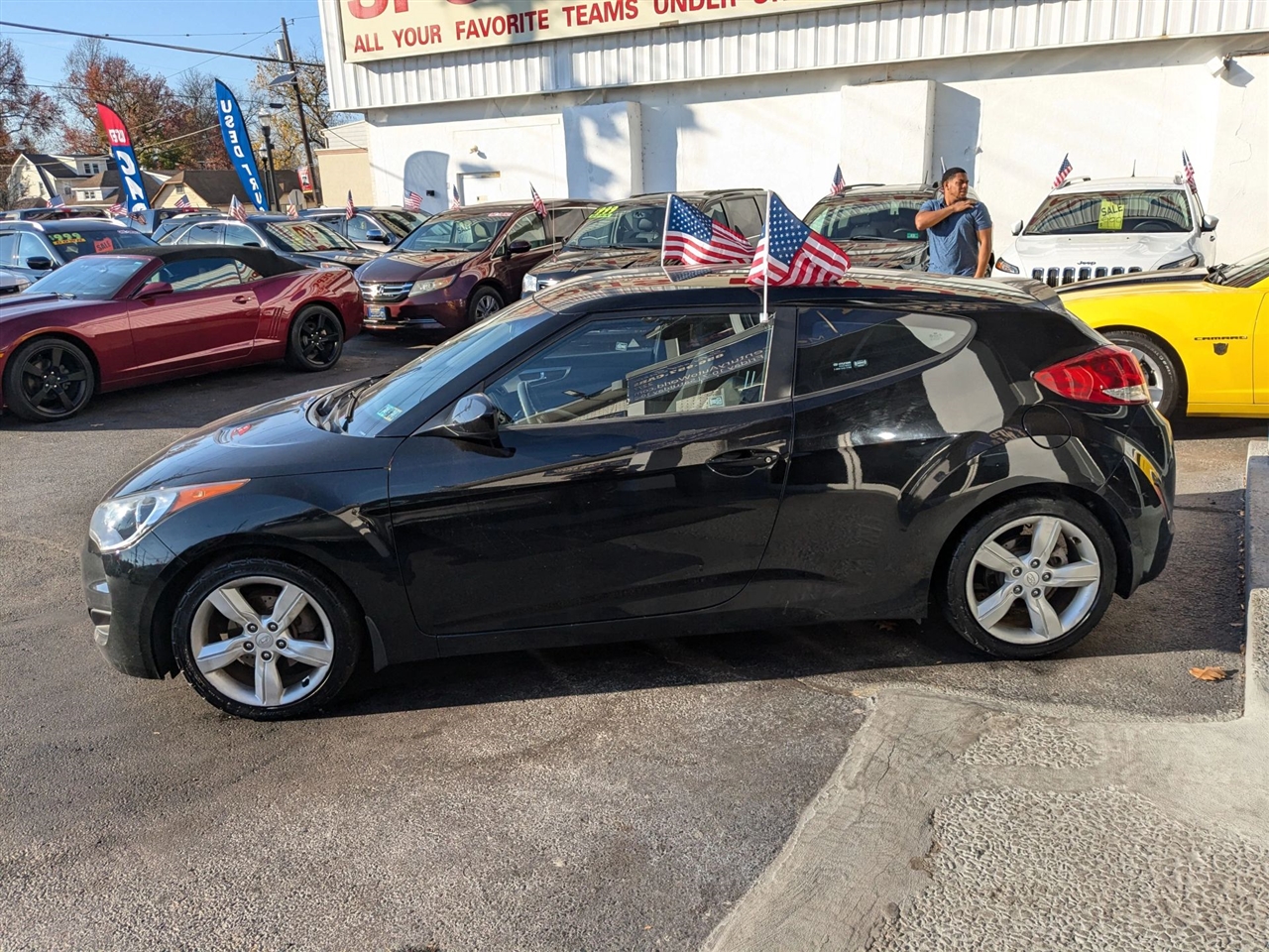 Hyundai Veloster Base 2012