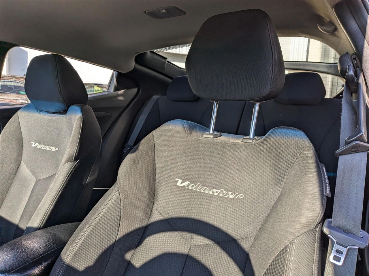 Hyundai Veloster Base 2012
