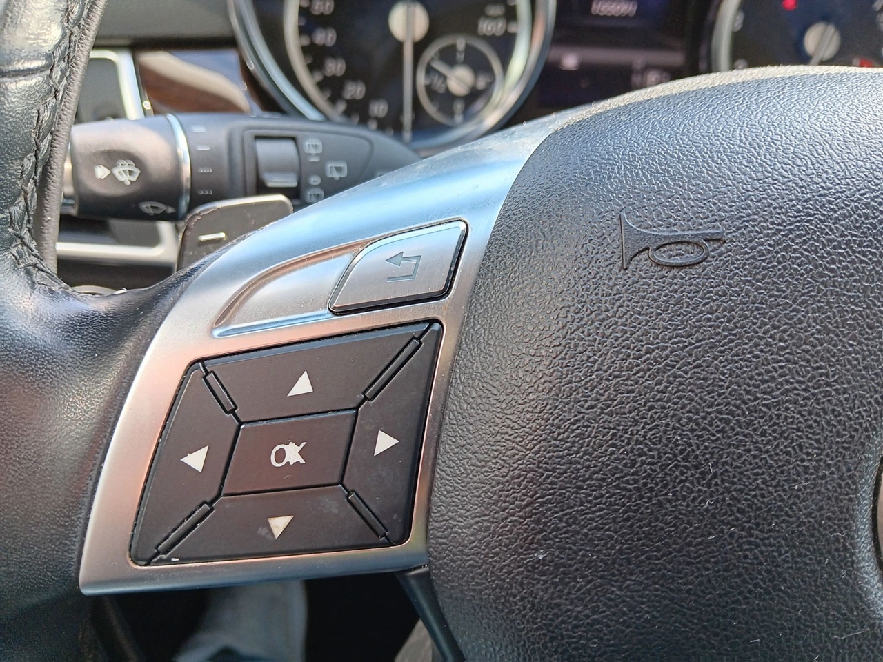 Mercedes-Benz M-Class ML350 4MATIC 2013