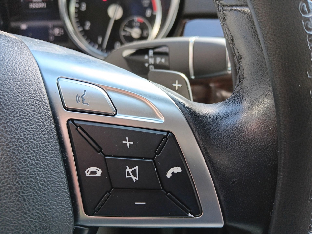 Mercedes-Benz M-Class ML350 4MATIC 2013