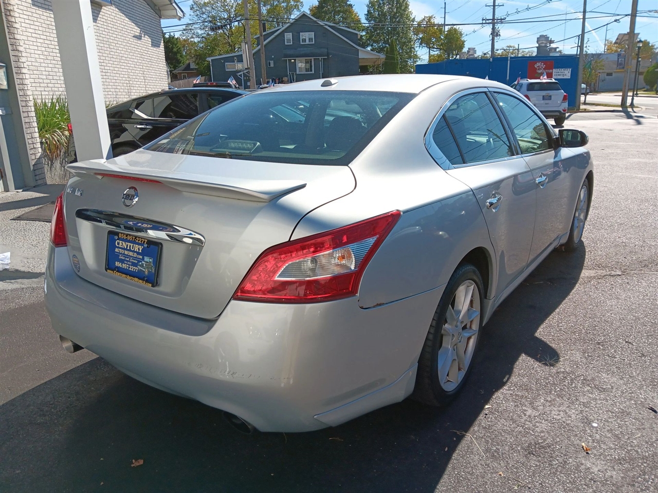 Nissan Maxima SV 2010