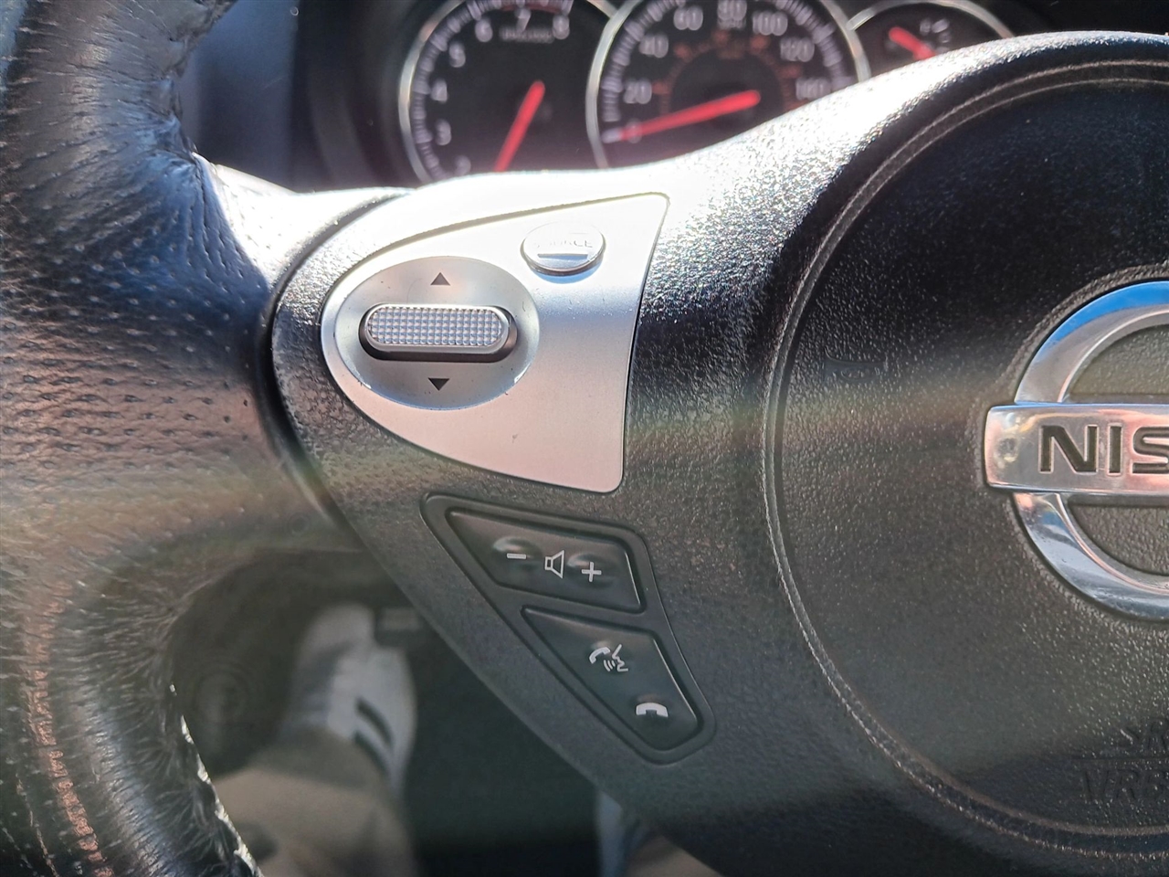 Nissan Maxima SV 2010