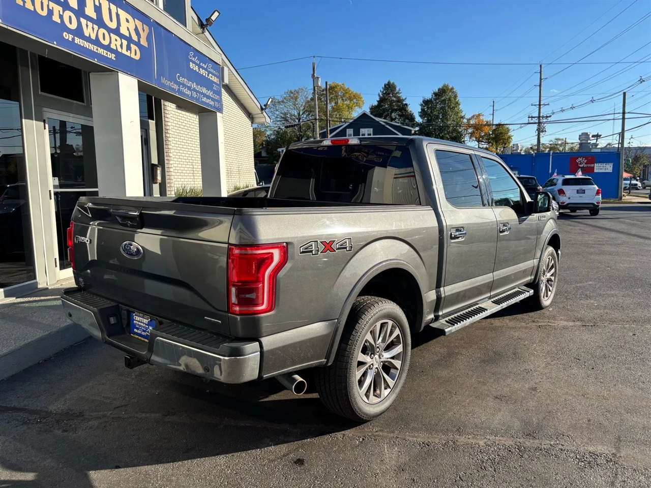 Ford F-150 Lariat SuperCrew 5.5-ft. Bed 4WD 2016
