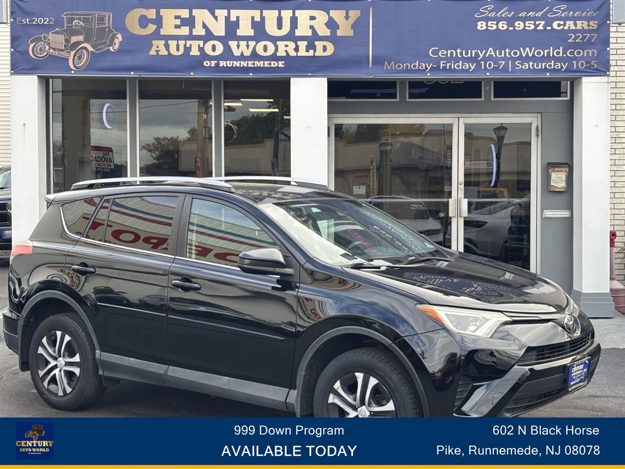 Toyota RAV4 LE AWD 2017