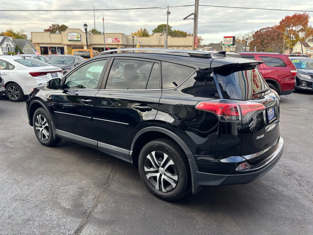 Toyota RAV4 LE AWD 2017