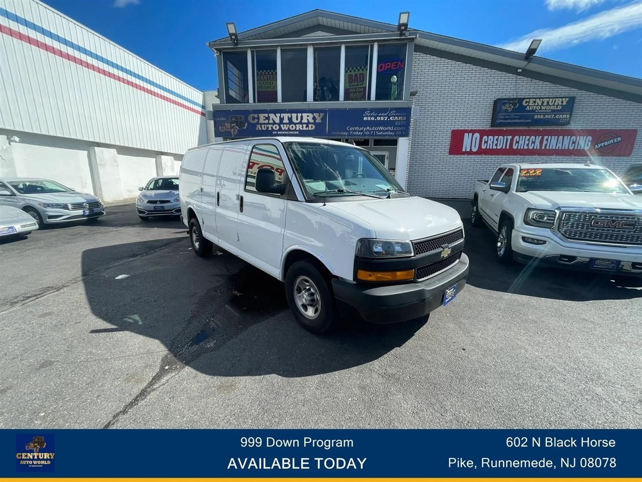 2018 Chevrolet Express Cargo Van RWD 2500 135"