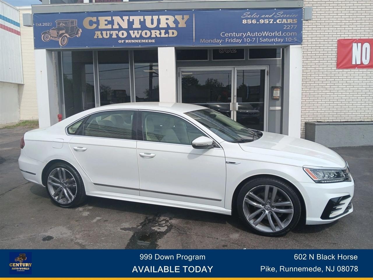 2017 Volkswagen Passat R-Line w/Comfort Pkg Auto