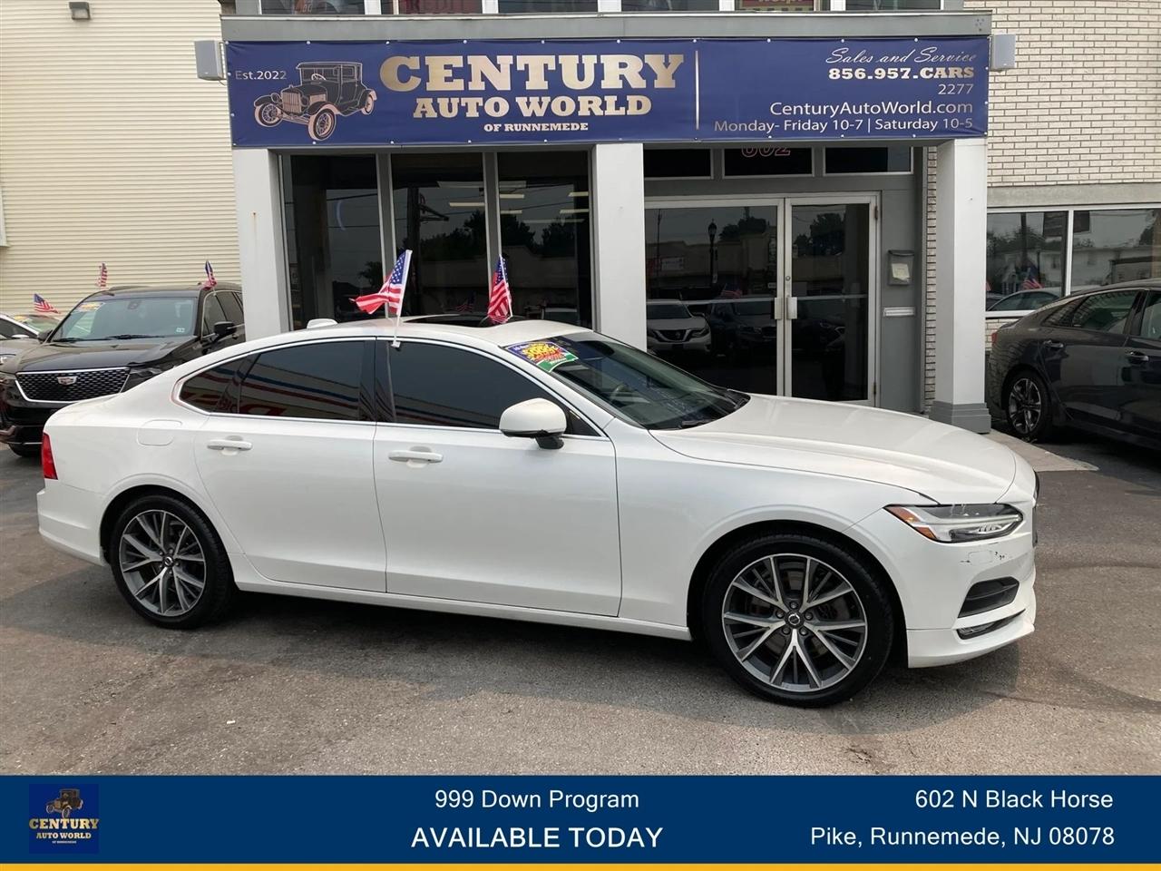 2017 Volvo S90 T6 AWD Momentum