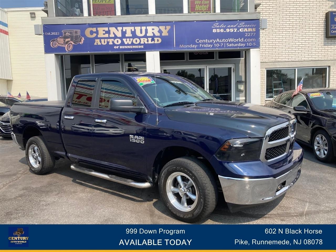 2017 RAM 1500 SLT 4x4 Quad Cab 6'4" Box