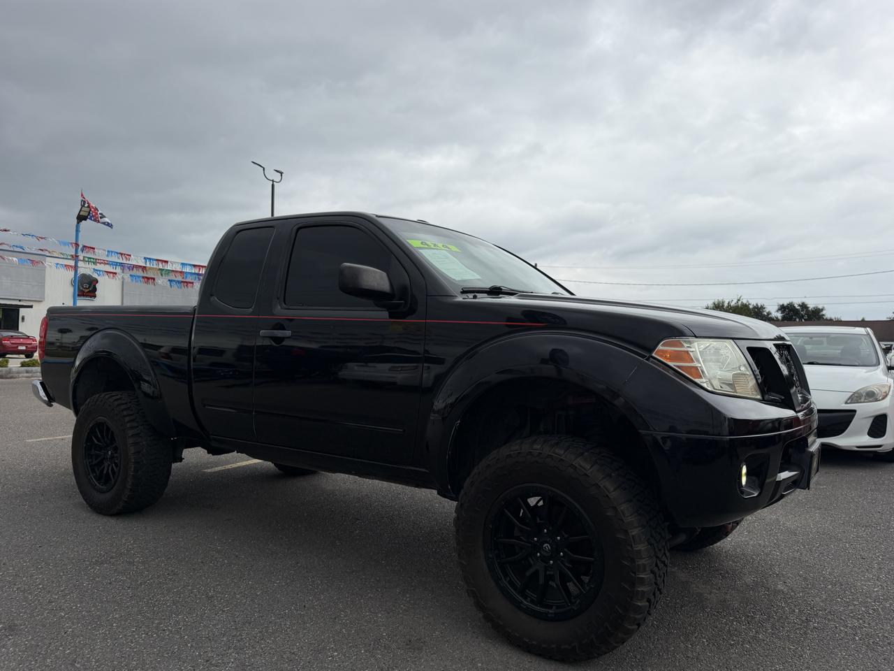 Nissan Frontier S Crew Cab 5AT 4WD 2015