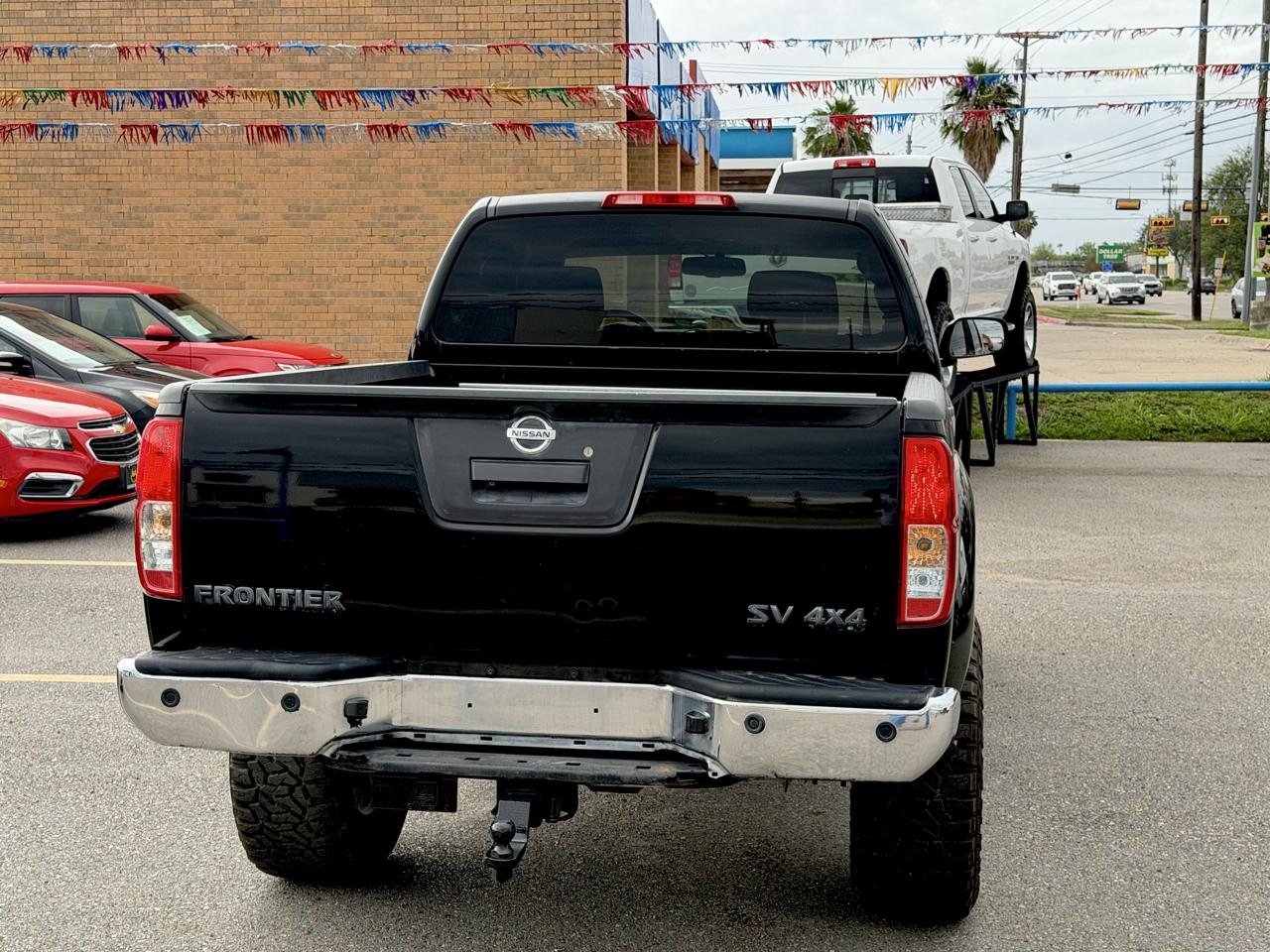 Nissan Frontier S Crew Cab 5AT 4WD 2015