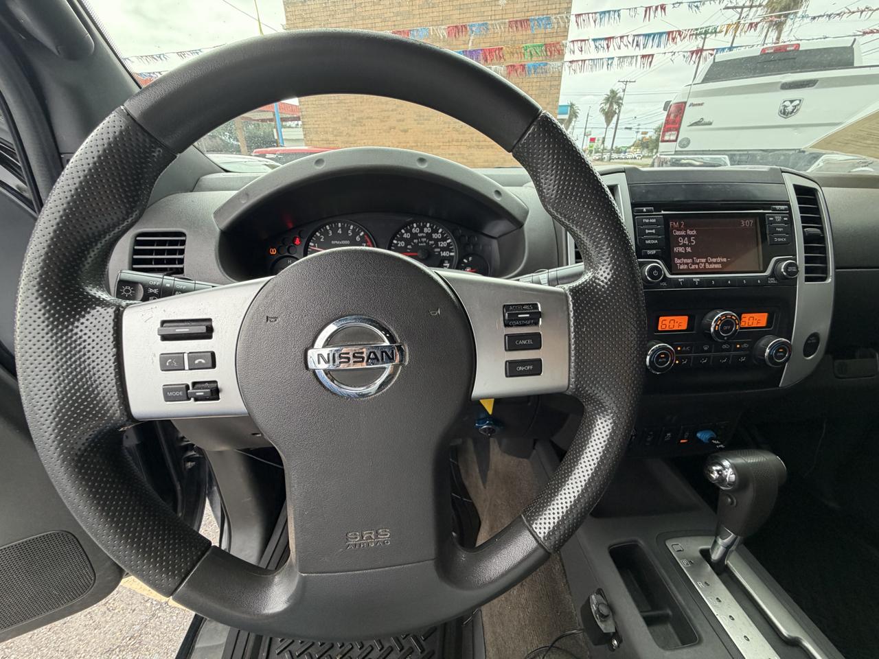 Nissan Frontier S Crew Cab 5AT 4WD 2015