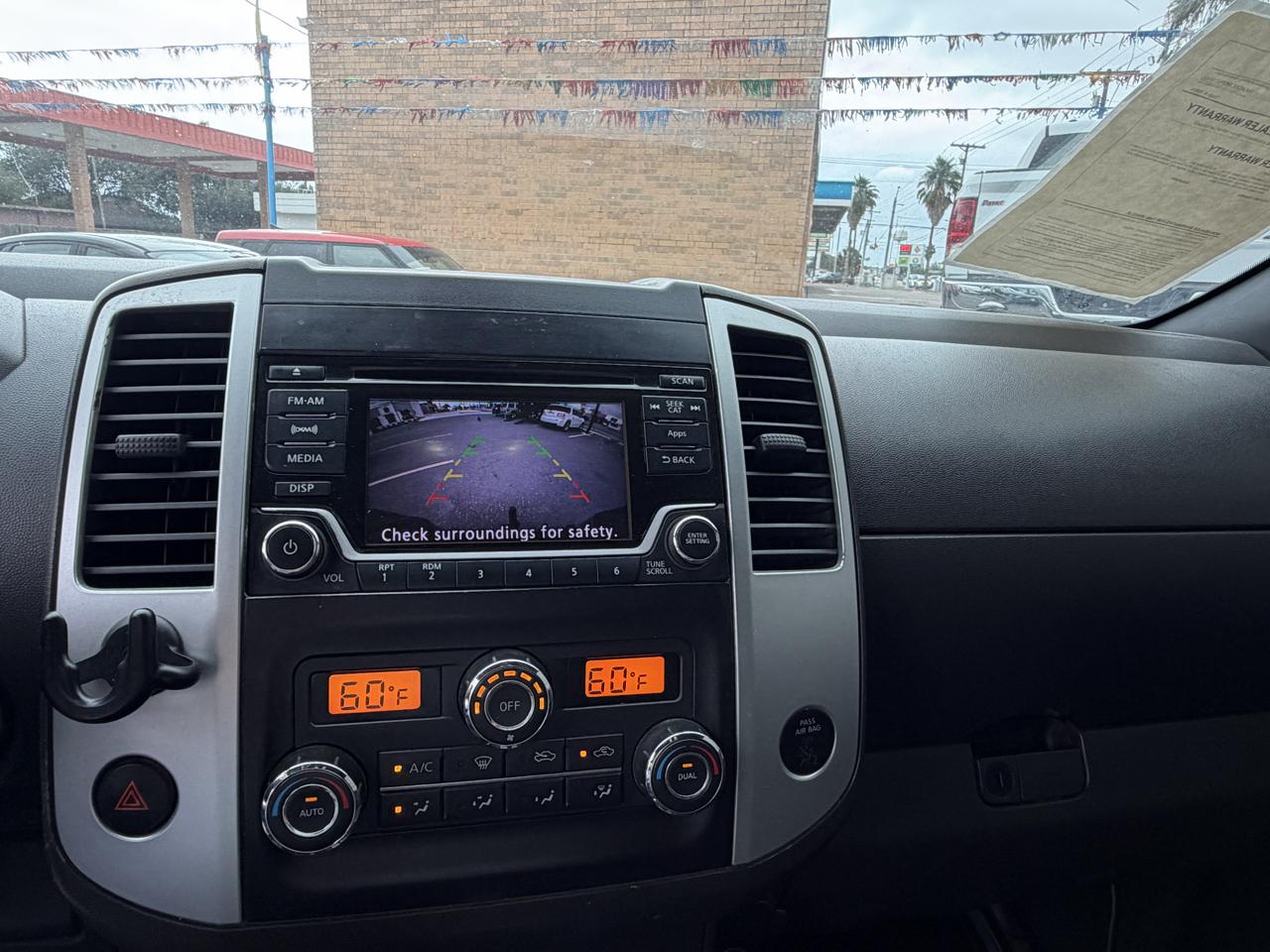 Nissan Frontier S Crew Cab 5AT 4WD 2015