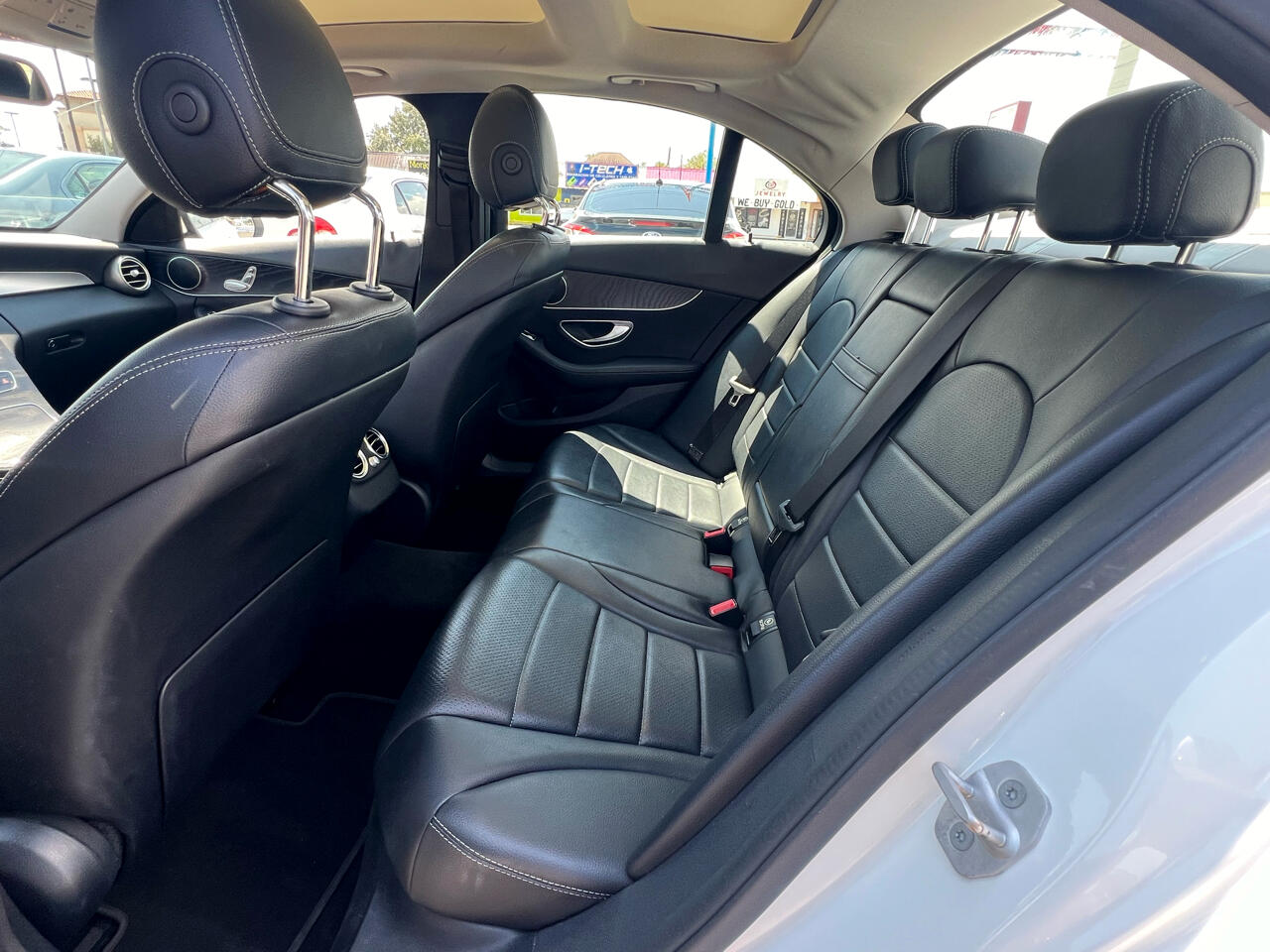 Mercedes-Benz C-Class C300 Sedan 2016 Mercedes-Benz C-Class C300 Sedan 2016