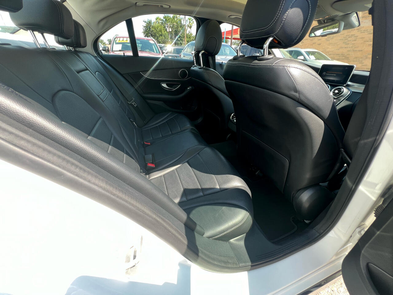 Mercedes-Benz C-Class C300 Sedan 2016 Mercedes-Benz C-Class C300 Sedan 2016