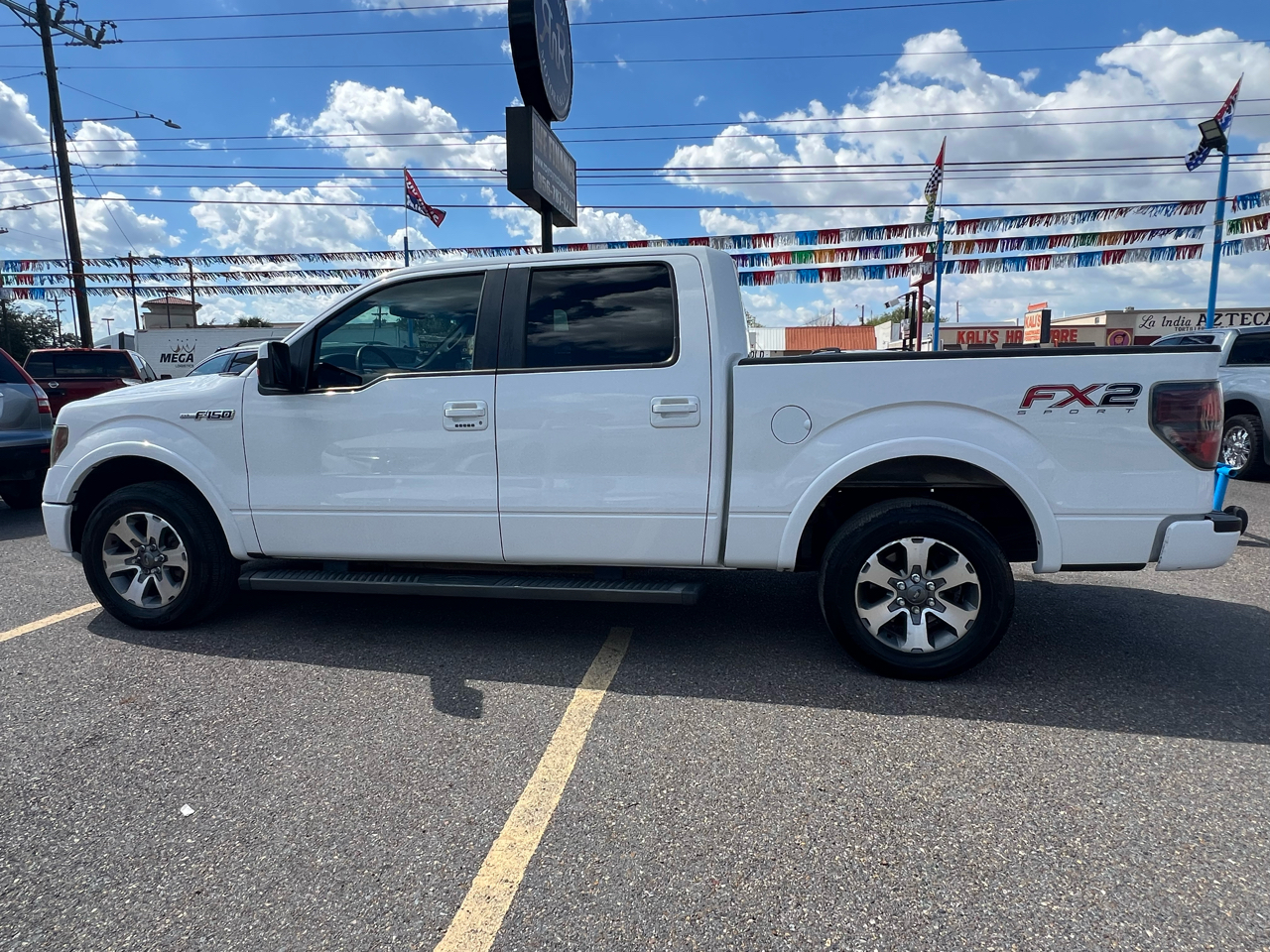 Ford F-150 XL SuperCrew 5.5-ft. Bed 2WD 2012 Ford F-150 XL SuperCrew 5.5-ft. Bed 2WD 2012