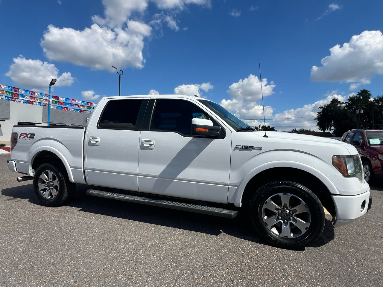 Ford F-150 XL SuperCrew 5.5-ft. Bed 2WD 2012 Ford F-150 XL SuperCrew 5.5-ft. Bed 2WD 2012