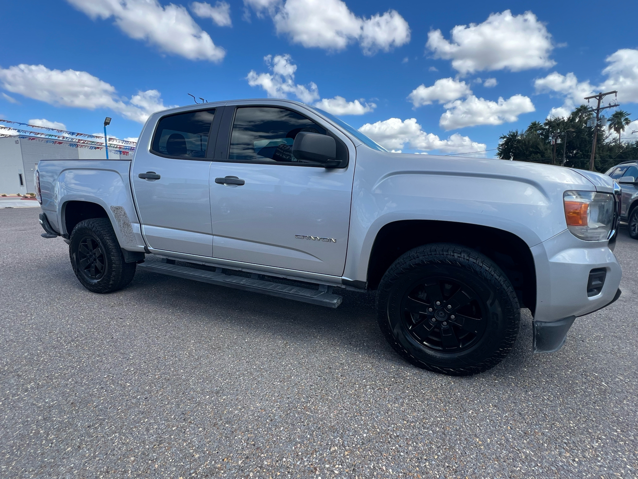 GMC Canyon Base Crew Cab 2WD Short Box 2015 GMC Canyon Base Crew Cab 2WD Short Box 2015