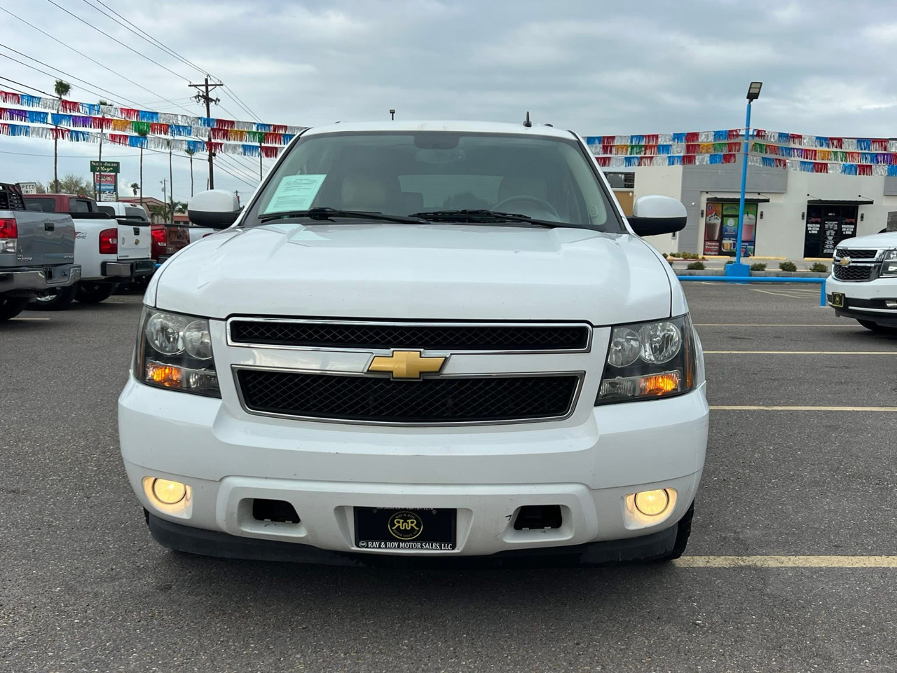 2013 Chevrolet Suburban LT's photo