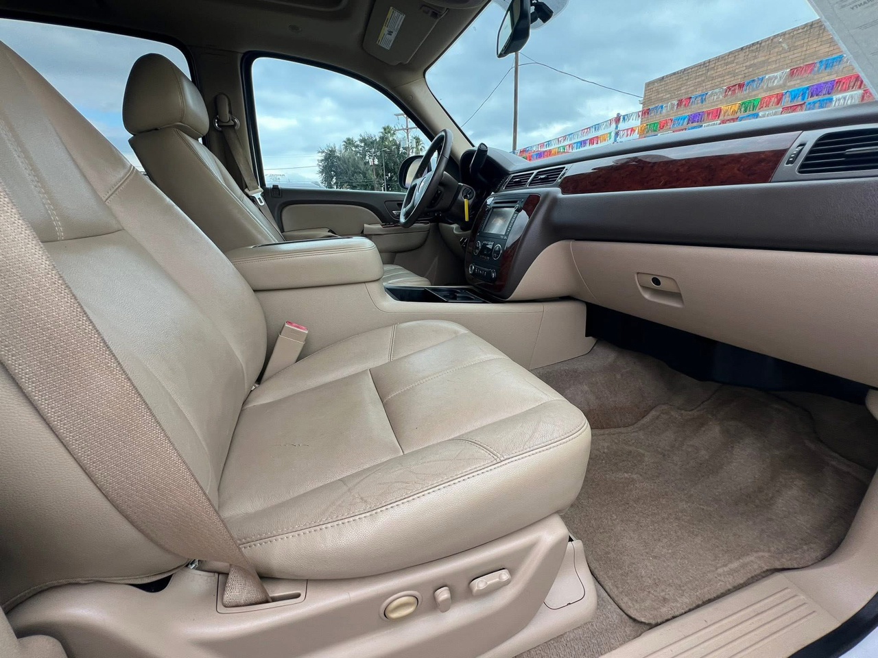 Chevrolet Suburban LTZ 1500 4WD 2013