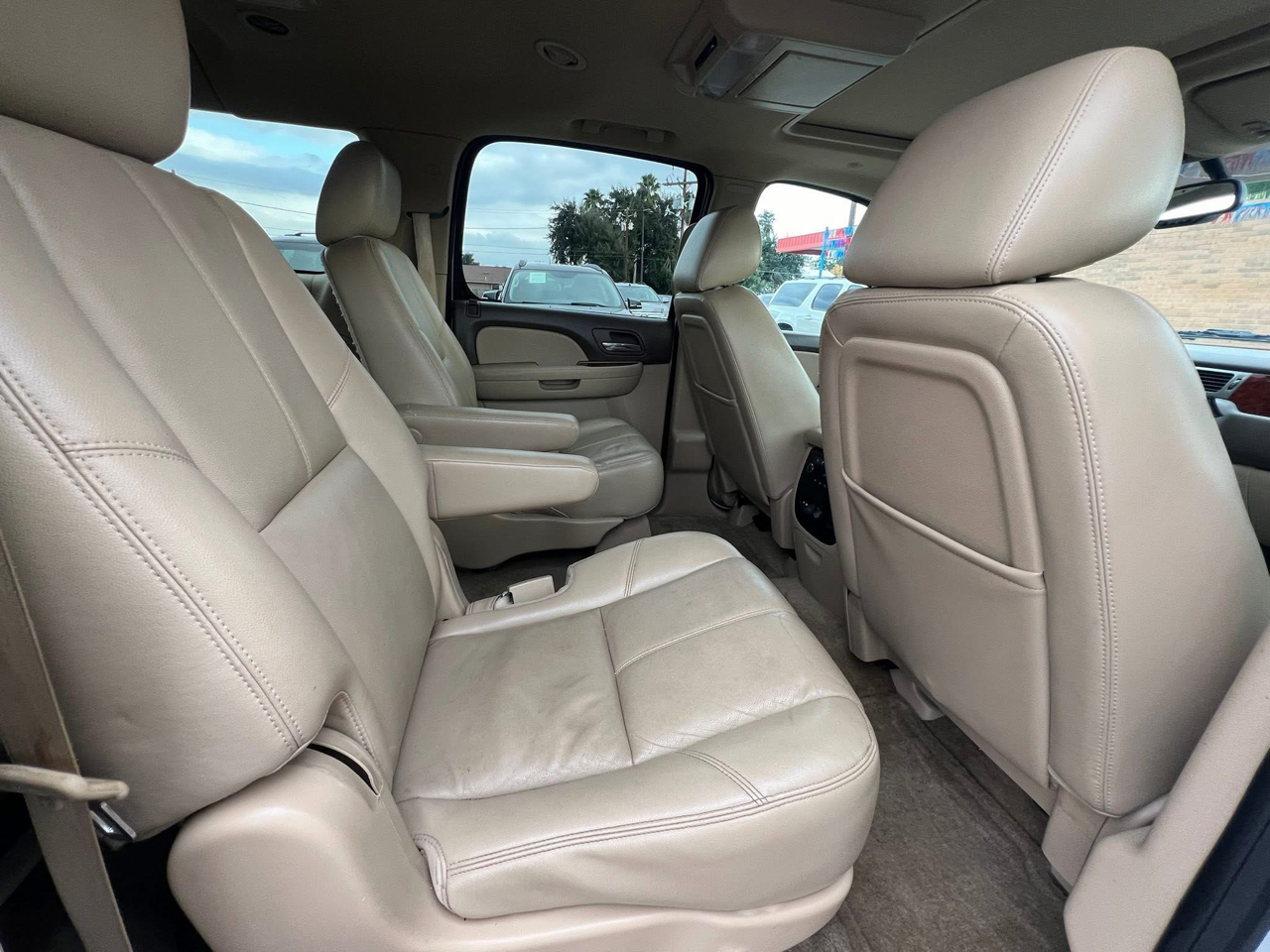 Chevrolet Suburban LTZ 1500 4WD 2013