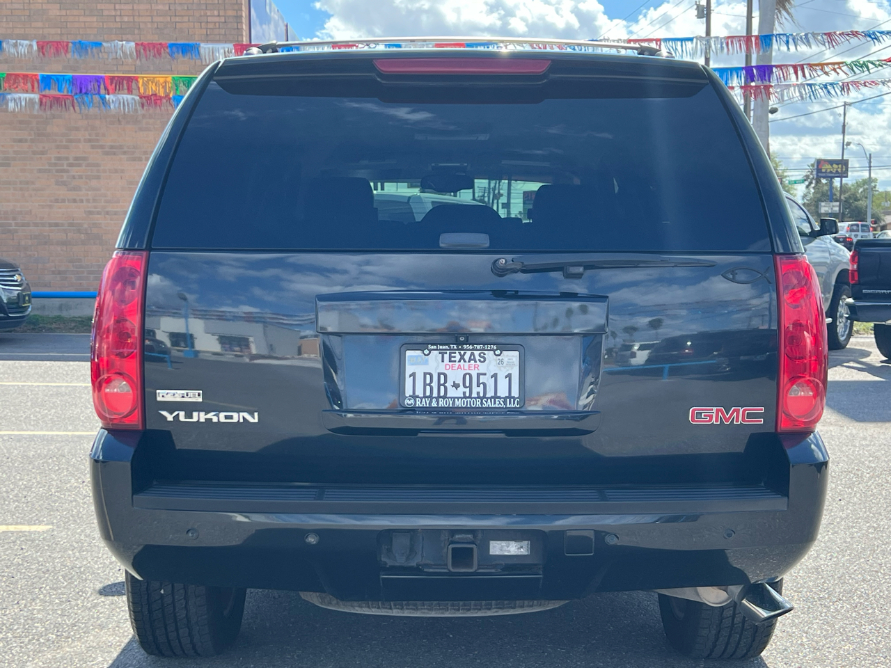 GMC Yukon SLT1 2WD 2011