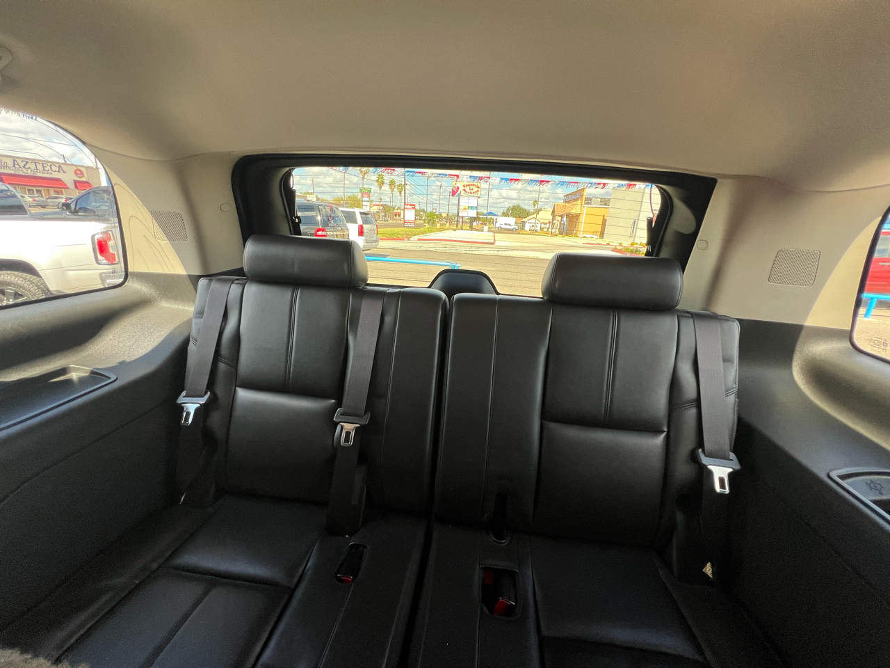 GMC Yukon SLT1 2WD 2011