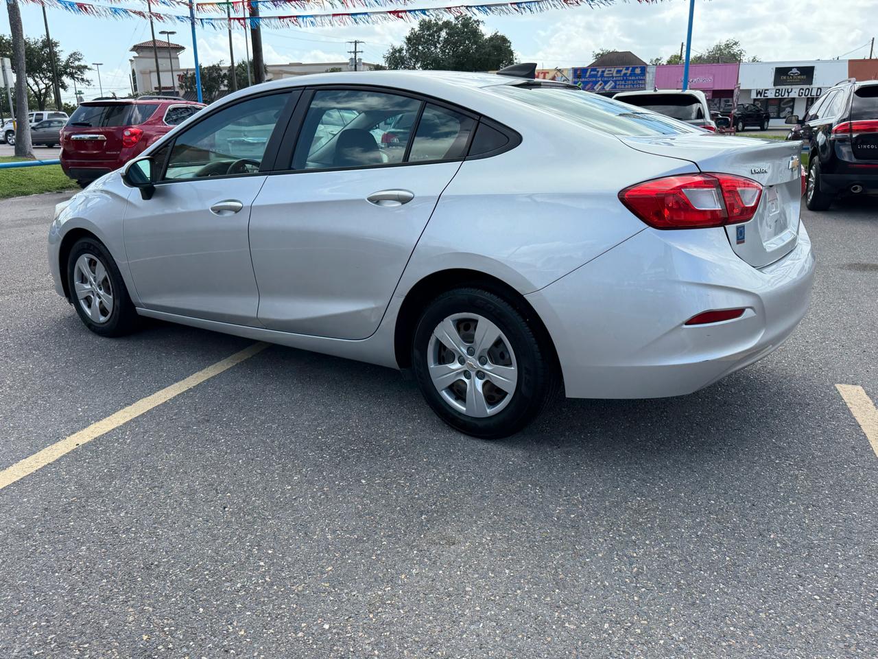 Chevrolet Cruze LS Auto 2018
