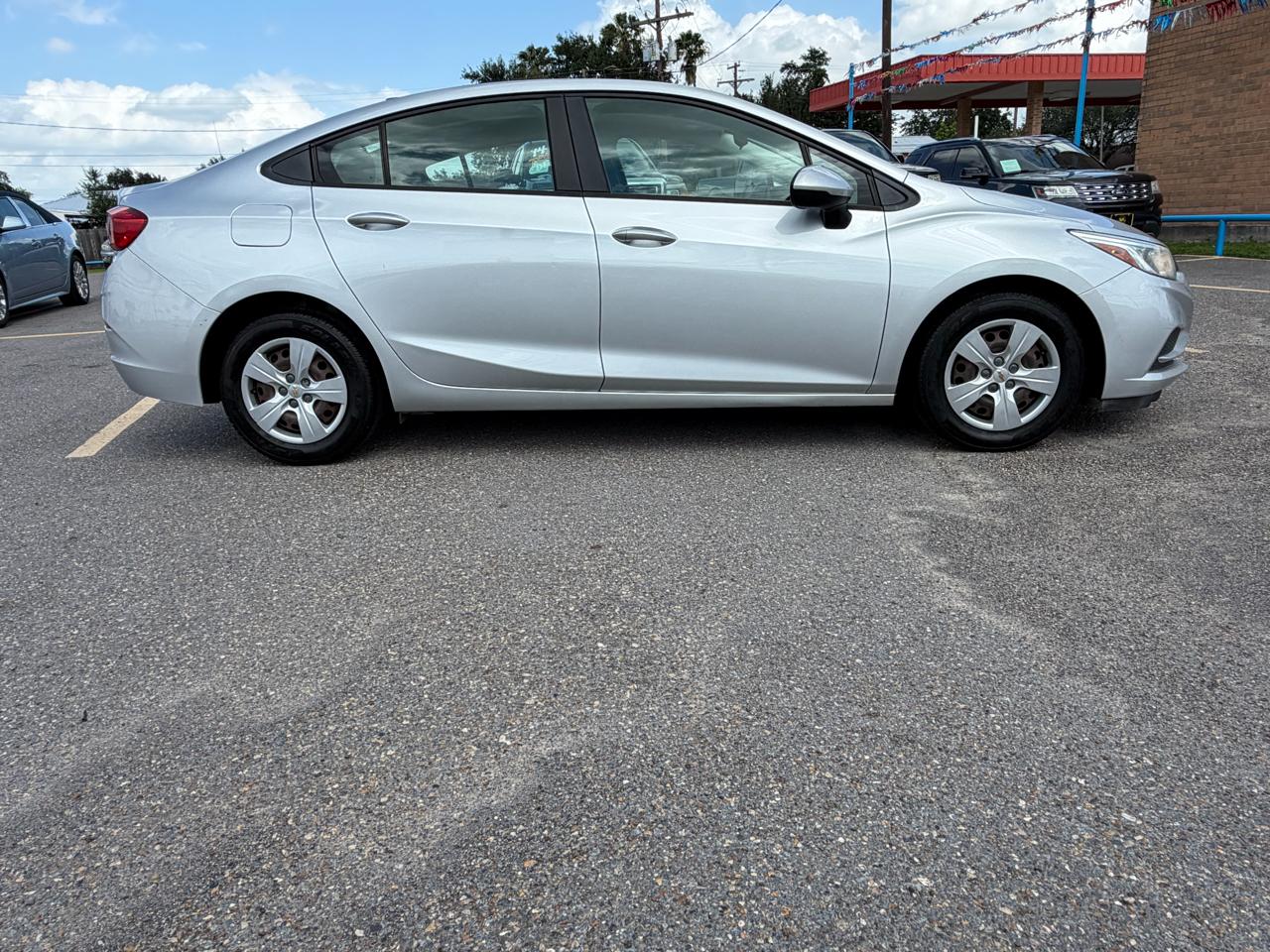 Chevrolet Cruze LS Auto 2018