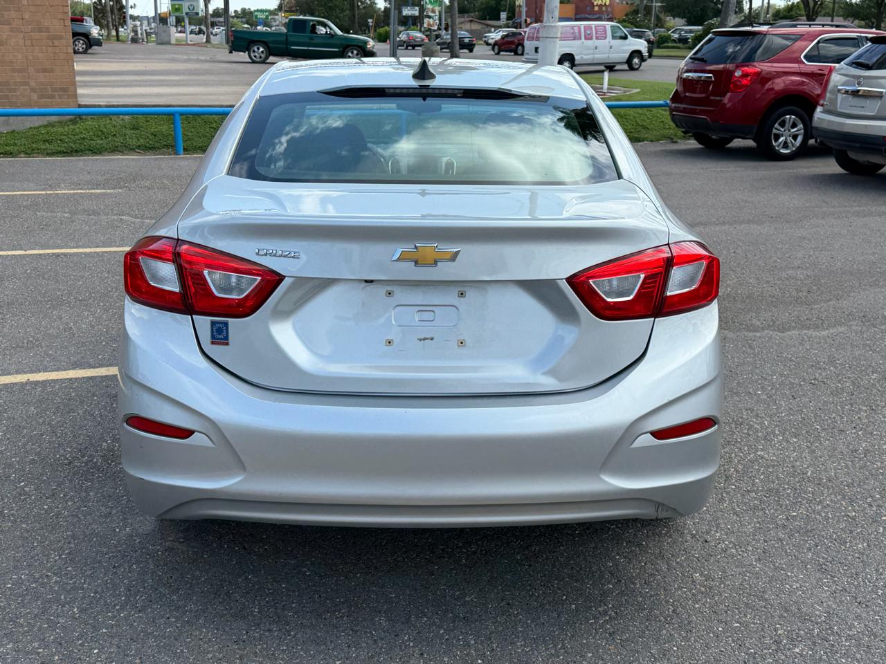 Chevrolet Cruze LS Auto 2018