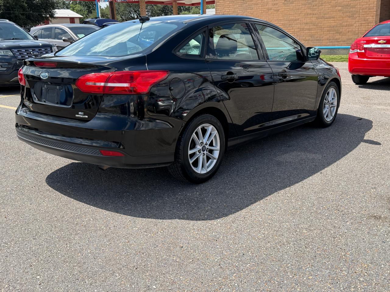 Ford Focus SE Sedan 2016