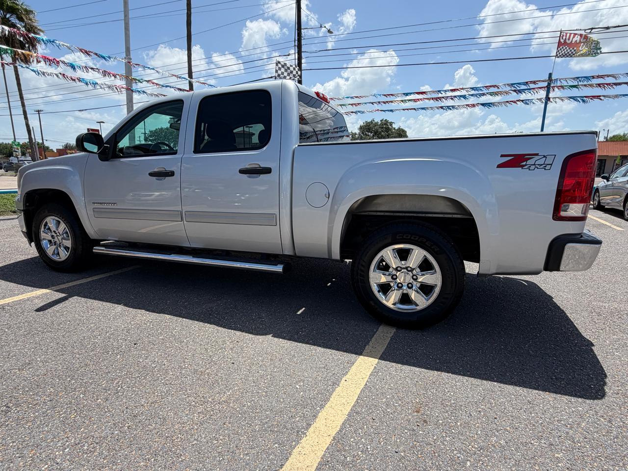 GMC Sierra 1500 SLE Crew Cab 4WD 2013