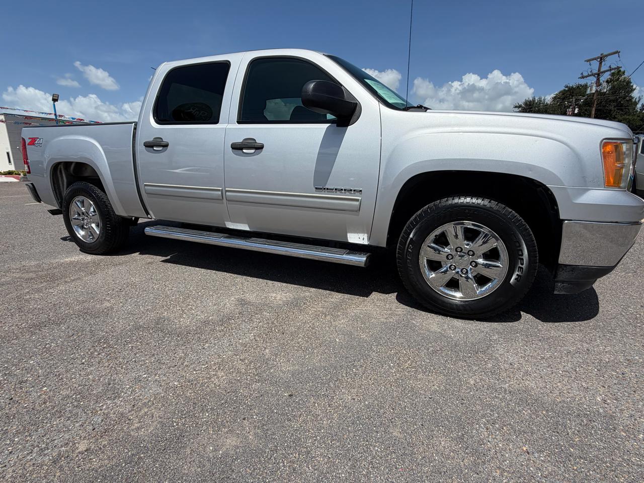 GMC Sierra 1500 SLE Crew Cab 4WD 2013