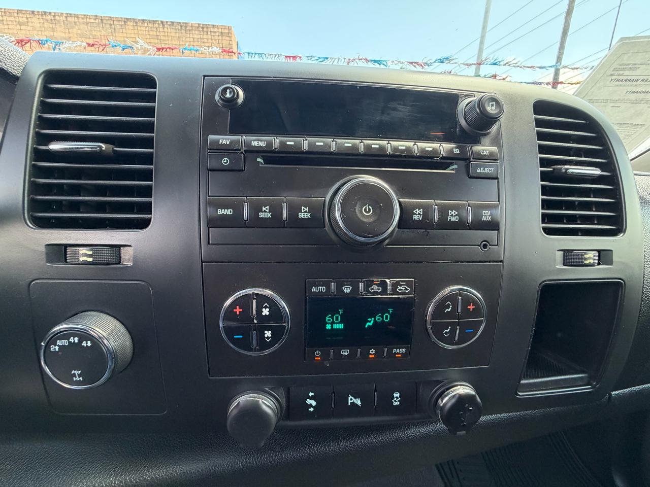 GMC Sierra 1500 SLE Crew Cab 4WD 2013