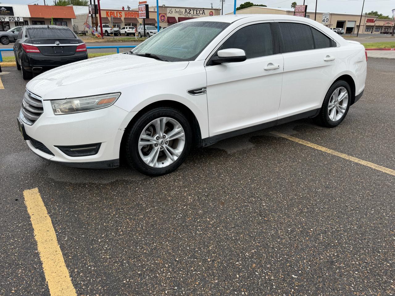 Ford Taurus SEL FWD 2014