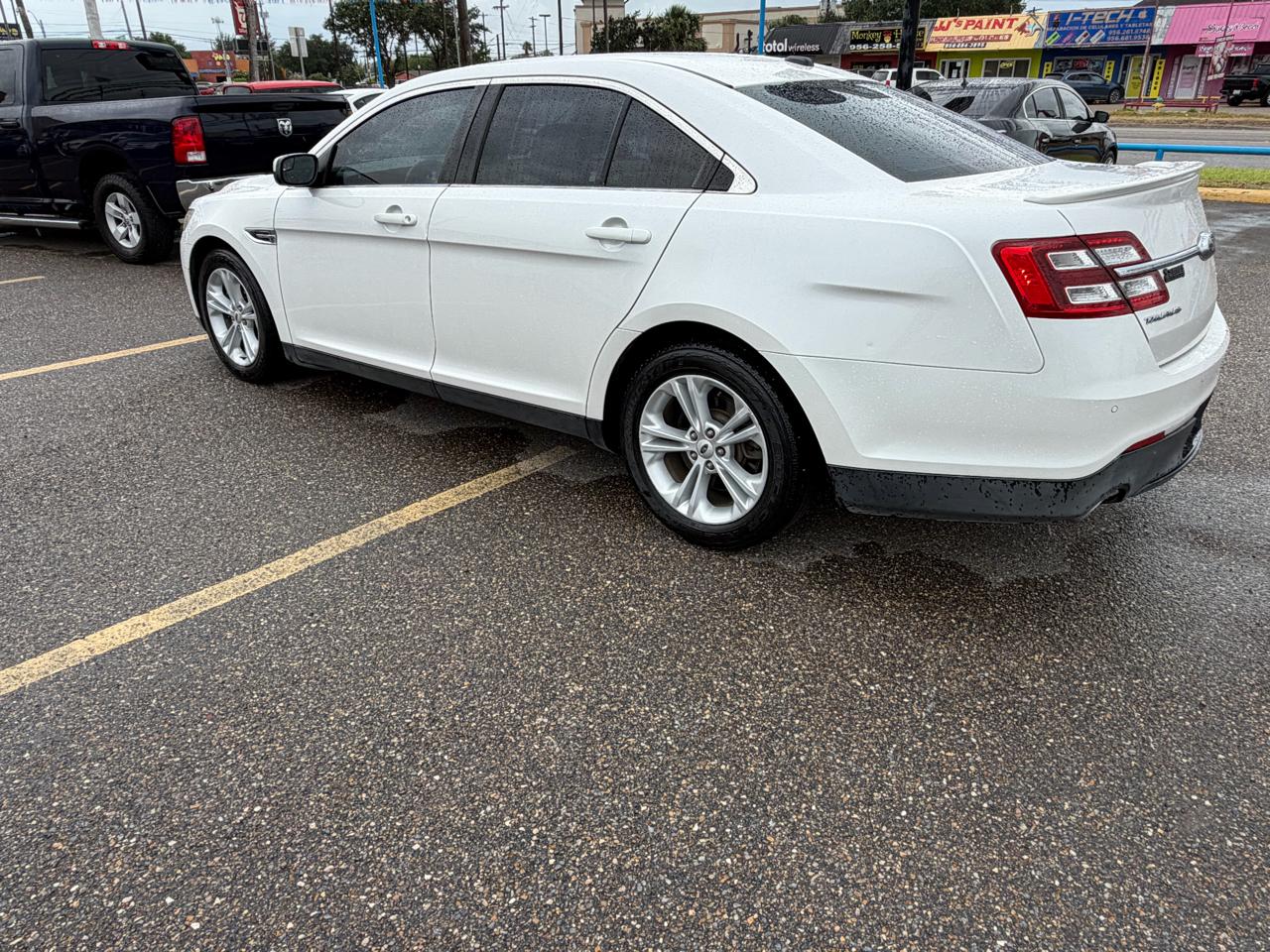 Ford Taurus SEL FWD 2014