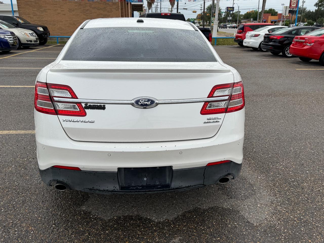 Ford Taurus SEL FWD 2014