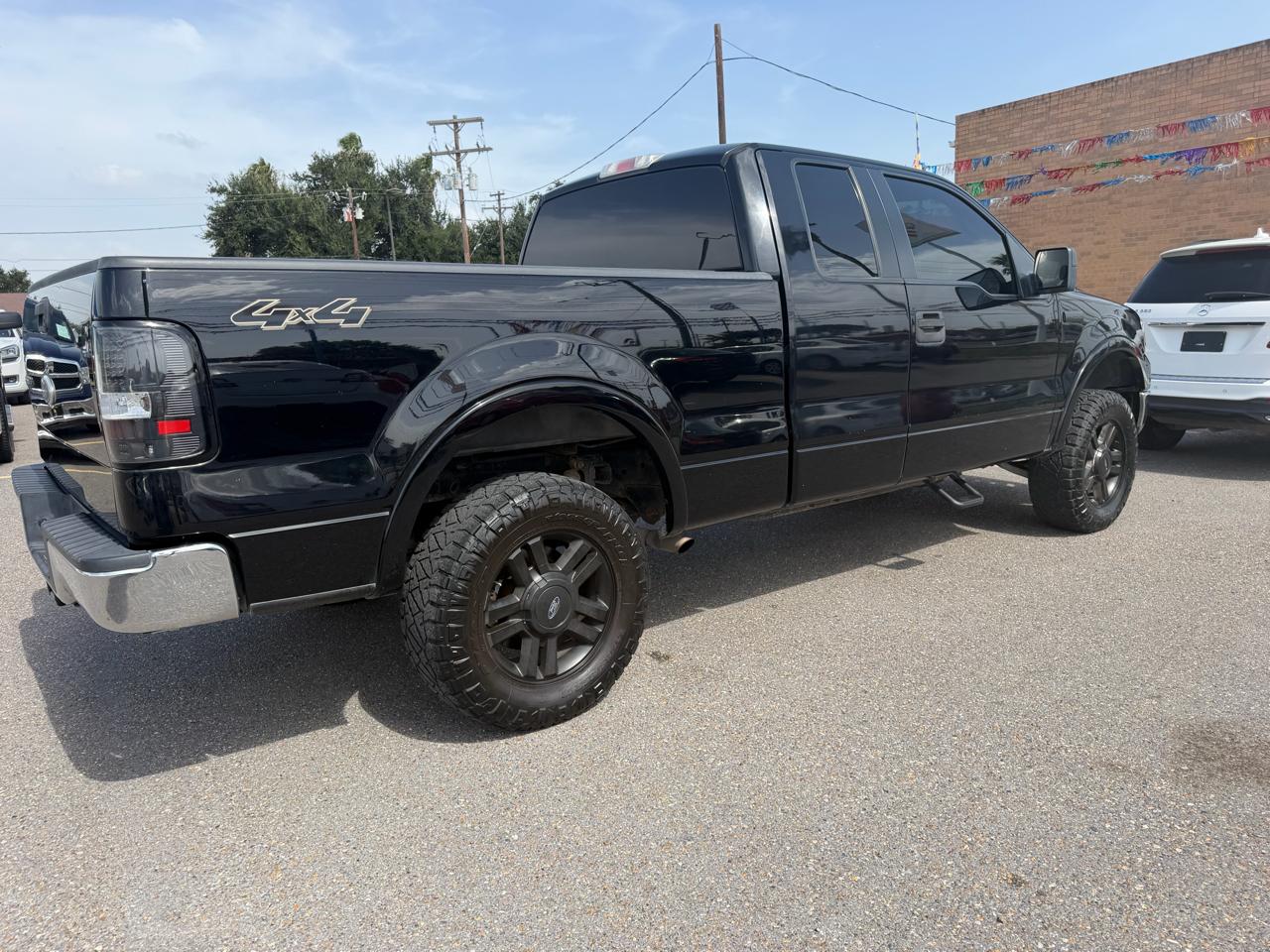 Ford F-150 XLT SuperCab Long Bed 4WD 2005