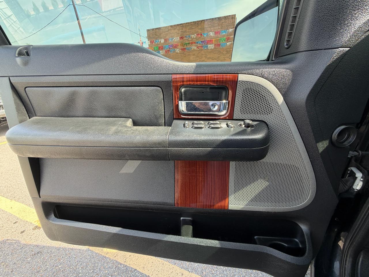 Ford F-150 XLT SuperCab Long Bed 4WD 2005