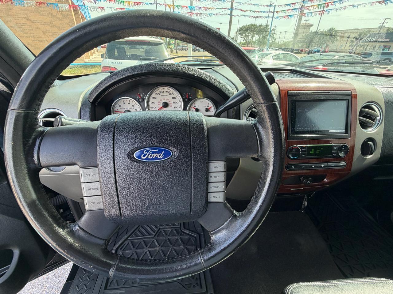 Ford F-150 XLT SuperCab Long Bed 4WD 2005